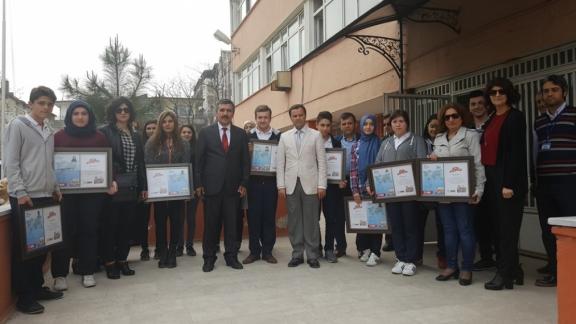 Ünye Mustafa Rakım Anadolu Lisesinden Başarılı Öğrencilere Ödül