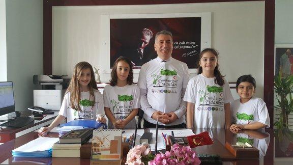 Cumhuriyet İlkokulu Miniklerinin Yüreklerinden 15 Temmuz Cumhuriyet Fidanları Projesi