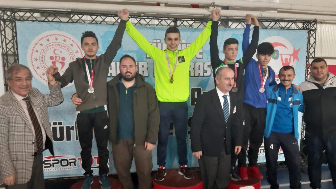 Ünye Mehmet Necati Vidinli Mesleki ve Teknik Anadolu Lisesinden Türkiye Şampiyonu