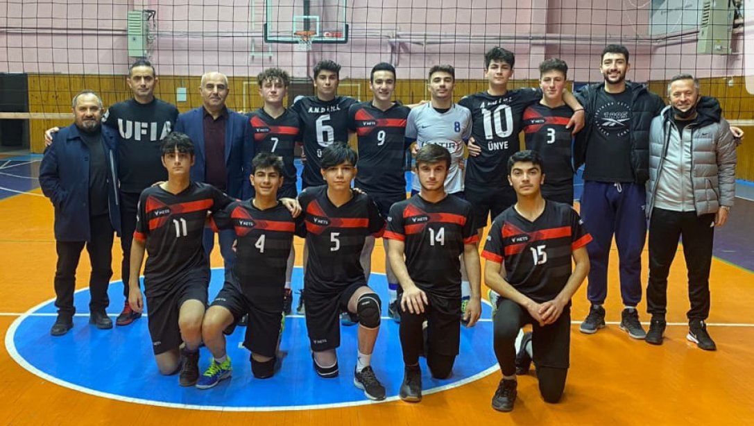 Ünye Anadolu İmam Hatip Lisesi Voleybol Takımımızdan Büyük Başarı
