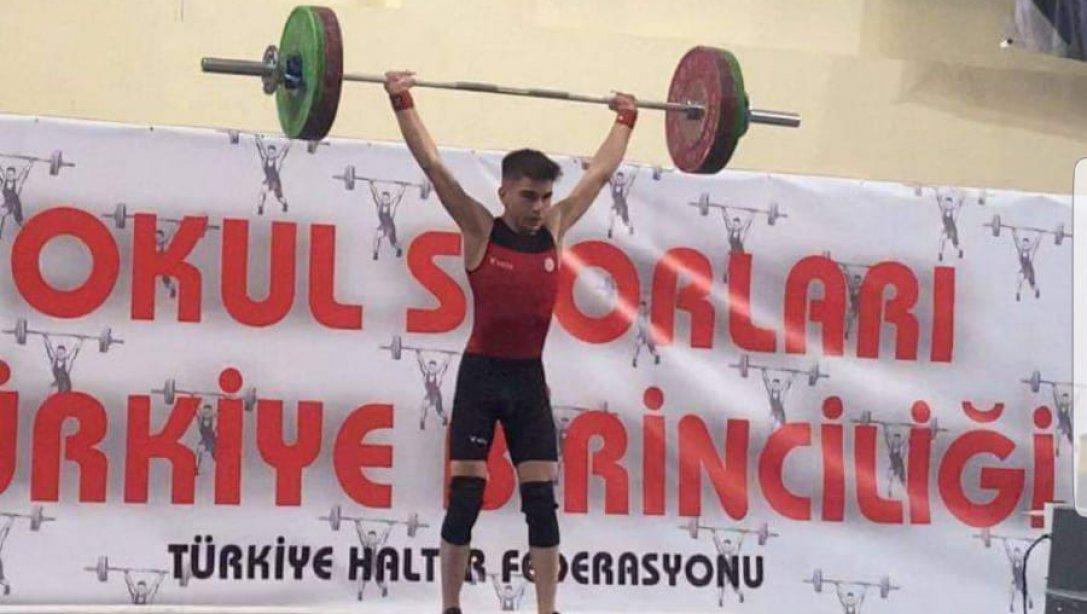 Okul Sporları Türkiye Halter Şampiyonası'nda Öğrencimizden Büyük Başarı