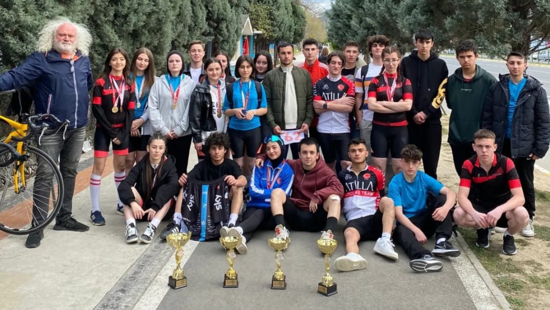 Ünye Anadolu Lisesi Bisiklet Takımlarımızdan Büyük Başarı