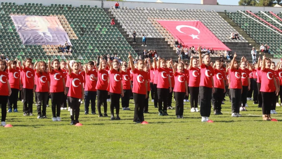 29 Ekim Cumhuriyet Bayramı İlçemizde Coşkuyla Kutlandı