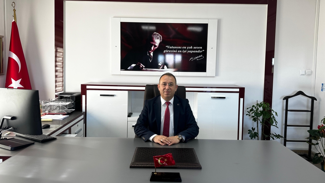 İlçe Milli Eğitim Müdürümüzün 29 Ekim Cumhuriyet Bayramı Kutlama Mesajı